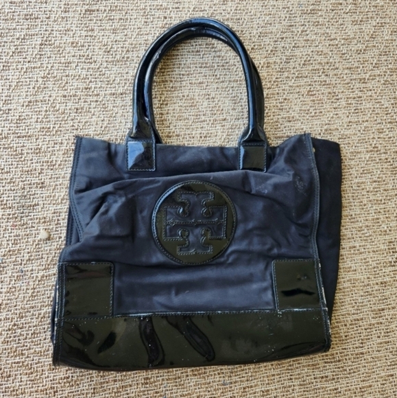 Tory Burch Small Ella Patent Tote Bag Black Logo - fair condition selling AS IS - Picture 2 of 7